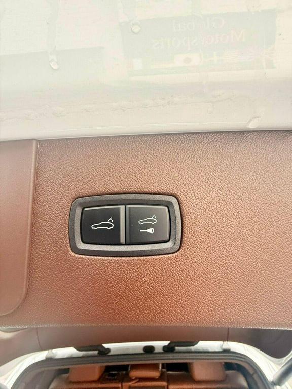 used 2022 Porsche Cayenne car, priced at $53,881