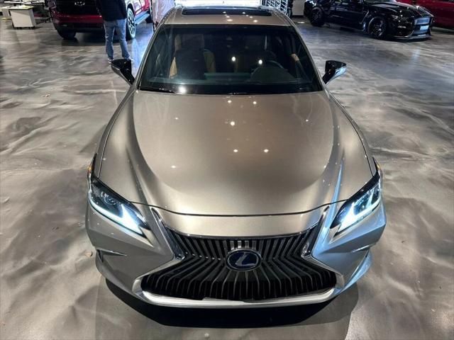 used 2021 Lexus ES 300h car, priced at $34,881