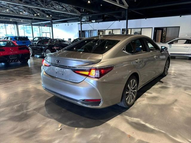 used 2021 Lexus ES 300h car, priced at $34,881