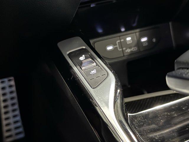 used 2024 Kia Sorento car, priced at $36,489