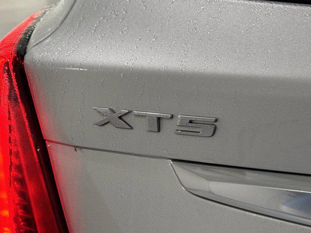 used 2020 Cadillac XT5 car, priced at $17,432
