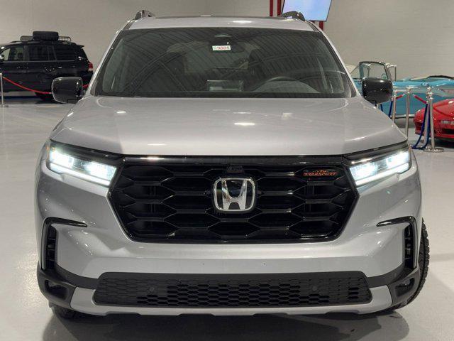 new 2025 Honda Pilot car, priced at $47,553