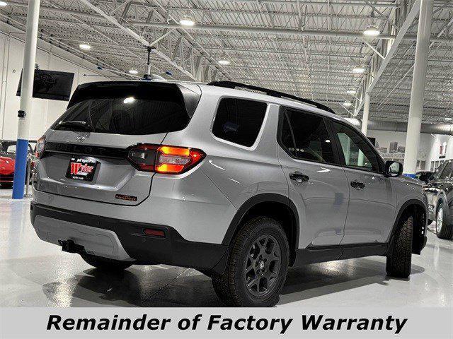 new 2025 Honda Pilot car, priced at $48,350