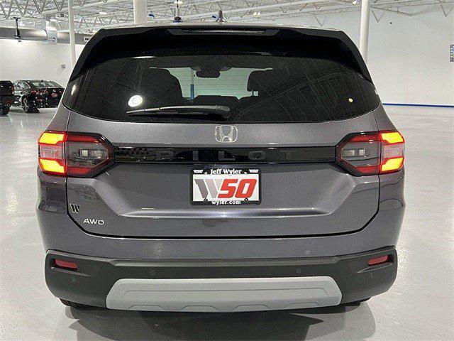 new 2025 Honda Pilot car, priced at $44,224