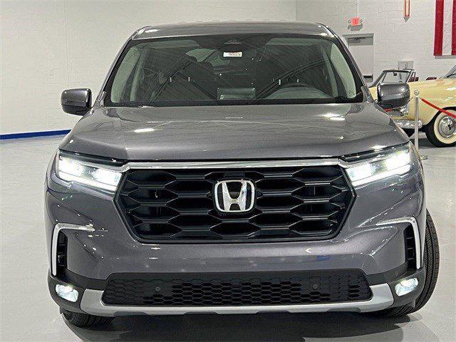 new 2025 Honda Pilot car, priced at $44,224