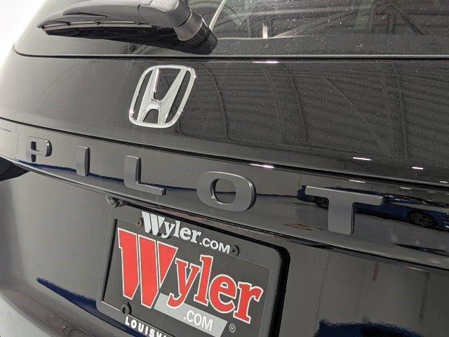 new 2025 Honda Pilot car, priced at $46,833