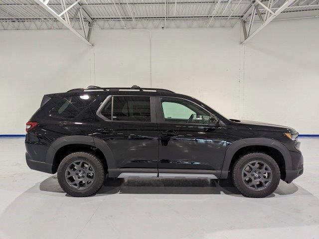 new 2025 Honda Pilot car, priced at $46,833