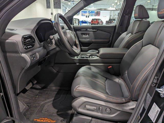 new 2025 Honda Pilot car, priced at $46,833