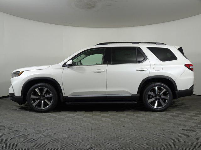 new 2025 Honda Pilot car, priced at $47,085