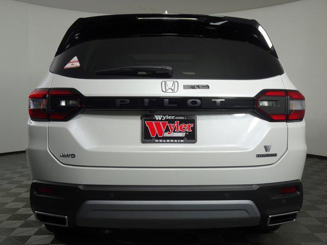 new 2025 Honda Pilot car, priced at $47,085