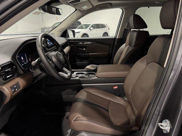 new 2025 Honda Pilot car, priced at $51,530