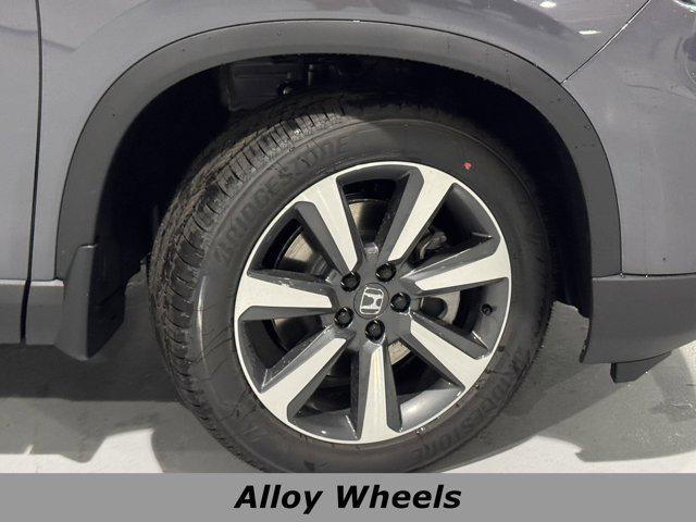 new 2025 Honda Pilot car, priced at $49,178