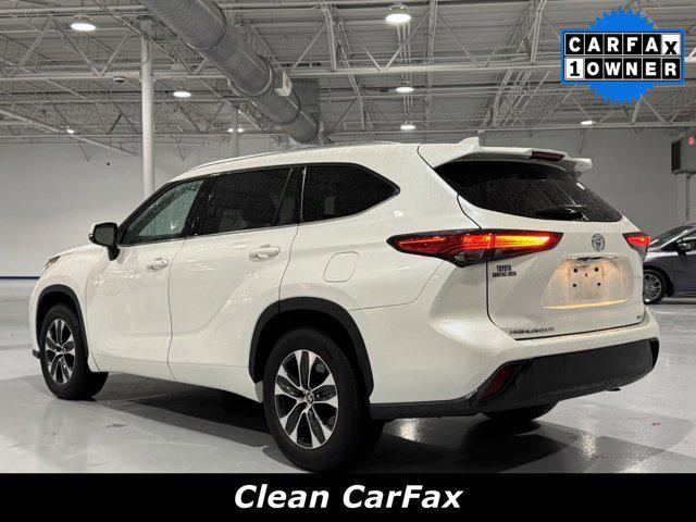 used 2021 Toyota Highlander car, priced at $33,314