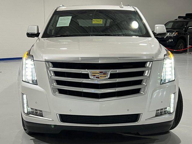 used 2019 Cadillac Escalade ESV car, priced at $26,990