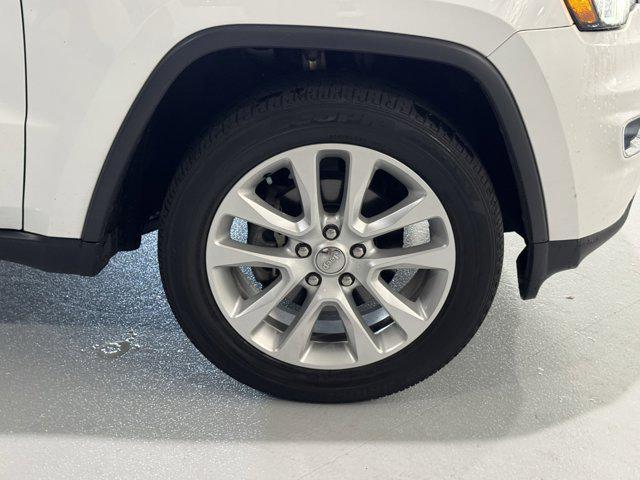 used 2017 Jeep Grand Cherokee car, priced at $13,813