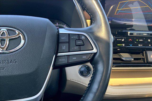 used 2022 Toyota Highlander car, priced at $38,293