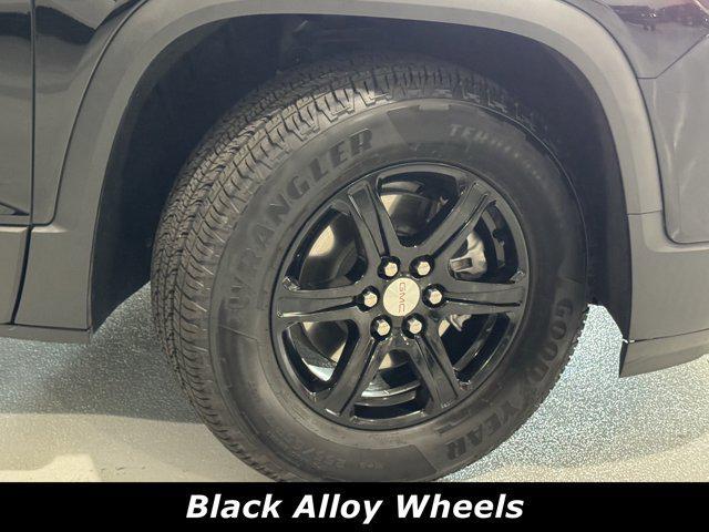 used 2022 GMC Acadia car, priced at $26,231