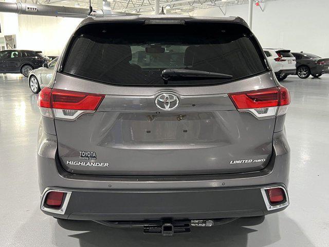 used 2018 Toyota Highlander car, priced at $23,637