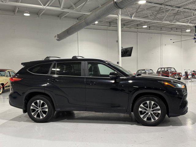 used 2023 Toyota Highlander car, priced at $35,839