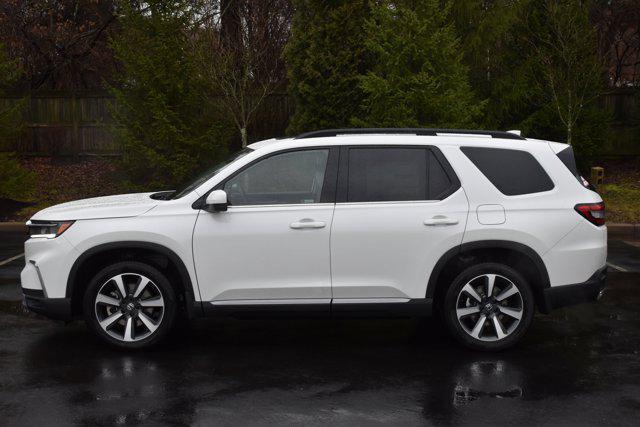 new 2025 Honda Pilot car, priced at $52,485