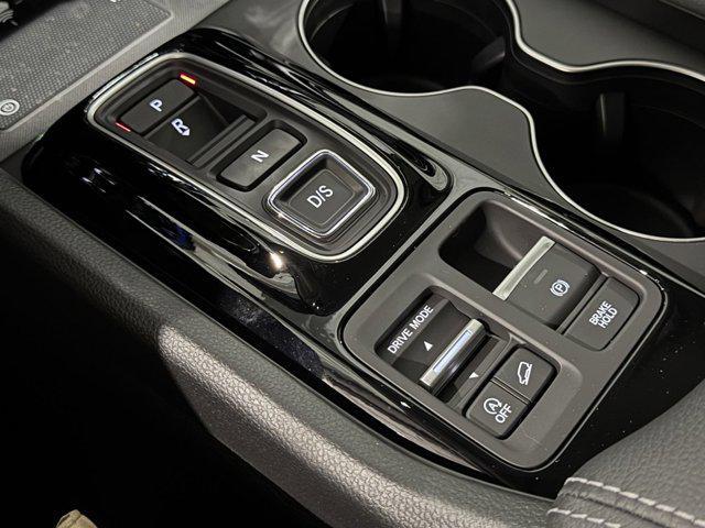 used 2025 Honda Pilot car, priced at $45,385