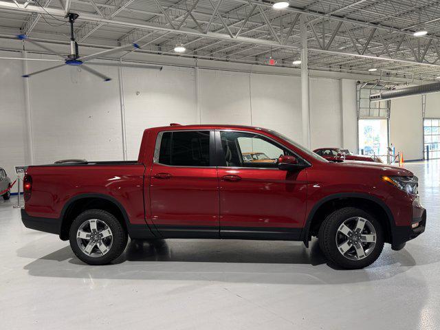 new 2025 Honda Ridgeline car, priced at $40,118