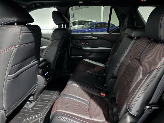 new 2025 Honda Pilot car, priced at $54,715