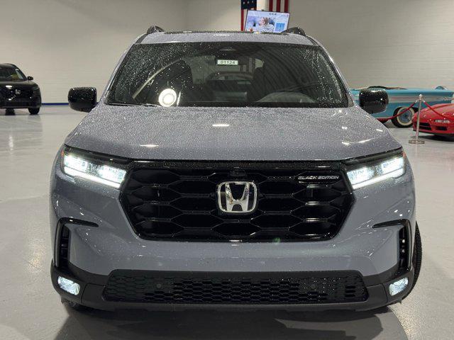 new 2025 Honda Pilot car, priced at $54,715