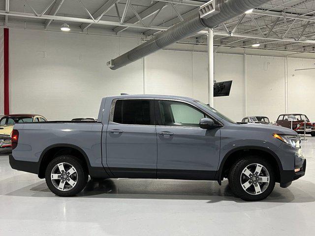 new 2025 Honda Ridgeline car, priced at $40,118