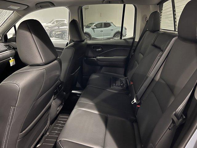 new 2025 Honda Ridgeline car, priced at $40,118