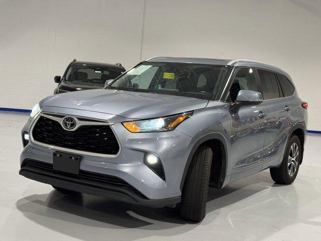 used 2023 Toyota Highlander car, priced at $38,056