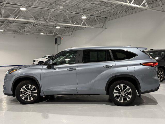 used 2023 Toyota Highlander car, priced at $38,056