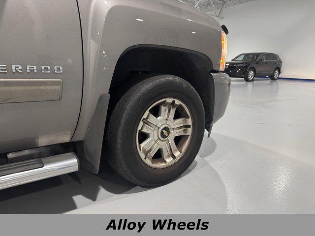 used 2013 Chevrolet Silverado 1500 car, priced at $17,979