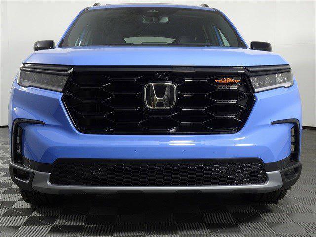 new 2025 Honda Pilot car, priced at $48,587