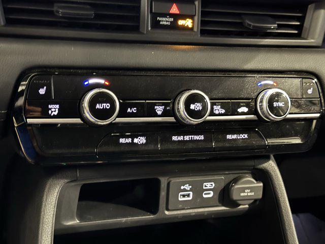 used 2025 Honda Pilot car, priced at $46,214