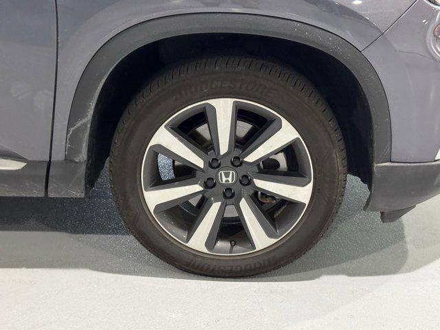 used 2025 Honda Pilot car, priced at $46,214