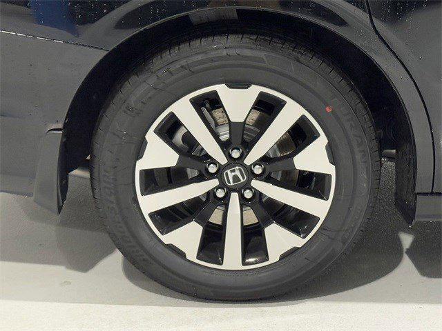 new 2025 Honda Odyssey car, priced at $40,053