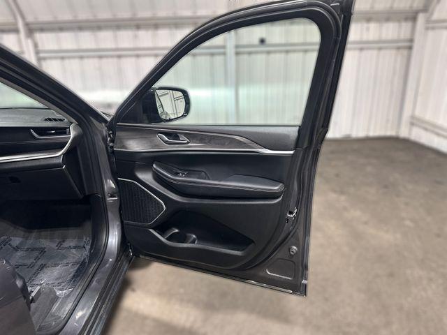 used 2021 Jeep Grand Cherokee L car, priced at $24,000