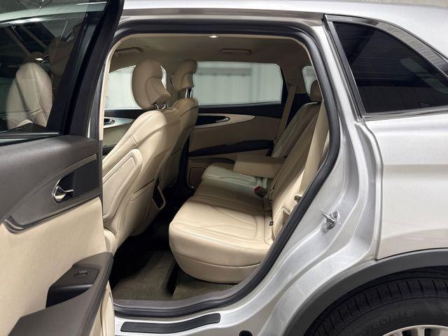 used 2019 Lincoln Nautilus car, priced at $20,000