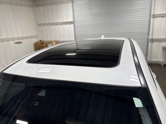 used 2022 Acura MDX car, priced at $33,000