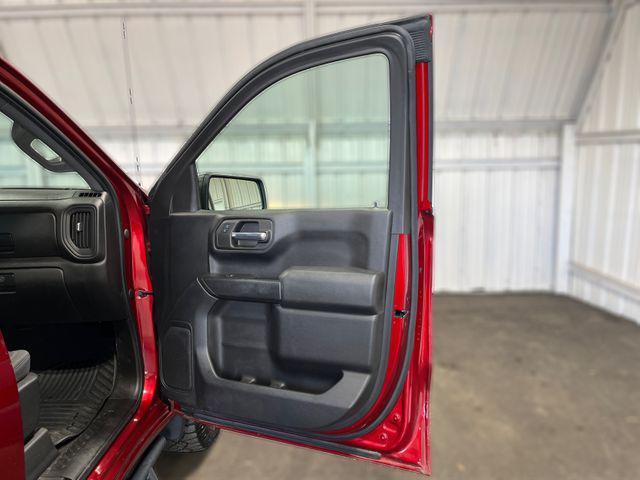 used 2021 Chevrolet Silverado 1500 car, priced at $33,000