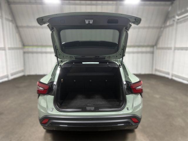 used 2024 Chevrolet Trax car, priced at $22,500