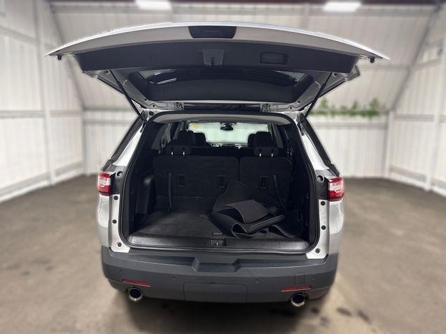 used 2021 Chevrolet Traverse car, priced at $21,500