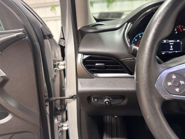 used 2021 Chevrolet Traverse car, priced at $21,500