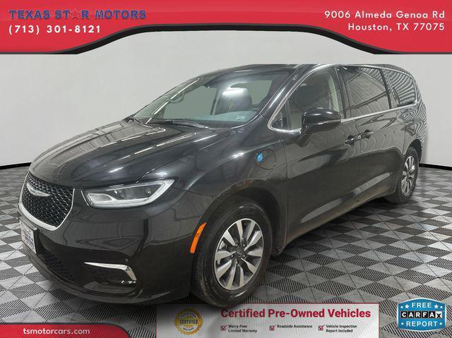 used 2024 Chrysler Pacifica Hybrid car, priced at $29,300