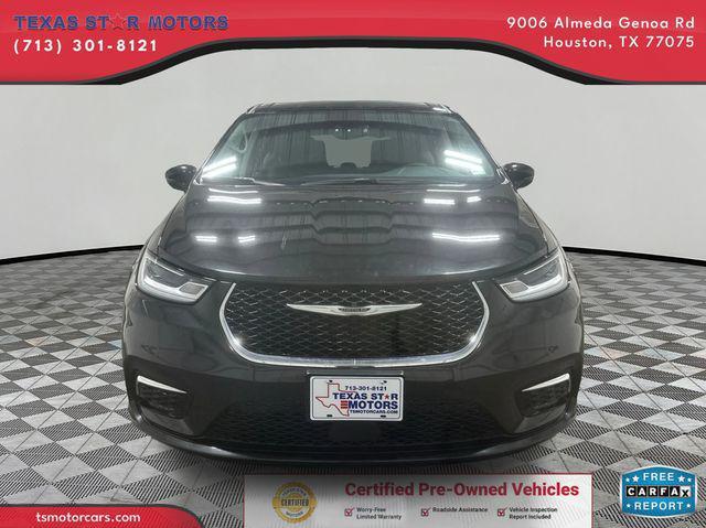 used 2024 Chrysler Pacifica Hybrid car, priced at $29,300