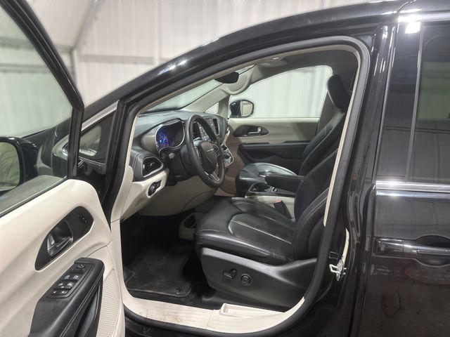 used 2024 Chrysler Pacifica Hybrid car, priced at $29,300