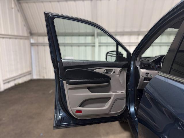 used 2021 Honda Pilot car, priced at $29,000