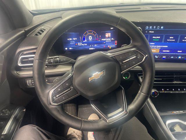 used 2025 Chevrolet Traverse car, priced at $37,000