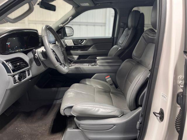 used 2019 Lincoln Navigator car, priced at $32,000